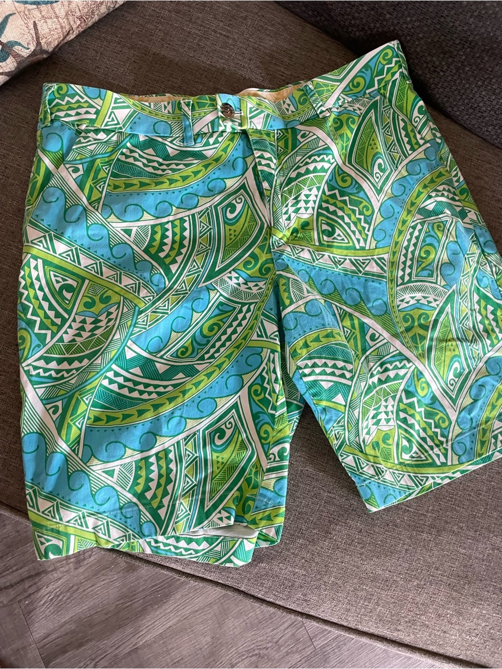 Loudmouth golf Men’s 38 Ocean blue Green Waves paisley print w pockets Emb logo